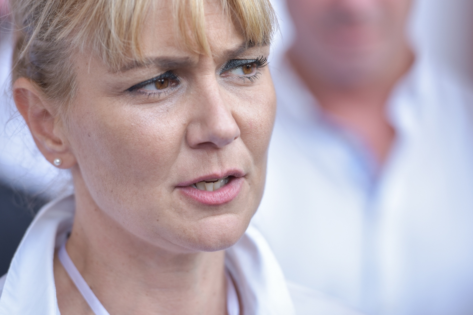 Bruna Esih u Zadru izabrana za predsjednicu Neovisnih za Hrvatsku Bruna Esih u Zadru izabrana za predsjednicu Neovisnih za Hrvatsku