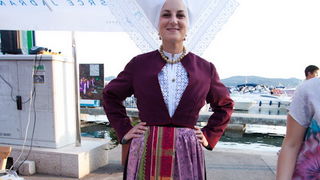 Biograd: 6. Dugi svehrvatski eno-eko-gastro-etno stol, Foto: Franjo Jurić Biograd: 6. Dugi svehrvatski eno-eko-gastro-etno stol, Foto: Franjo Jurić