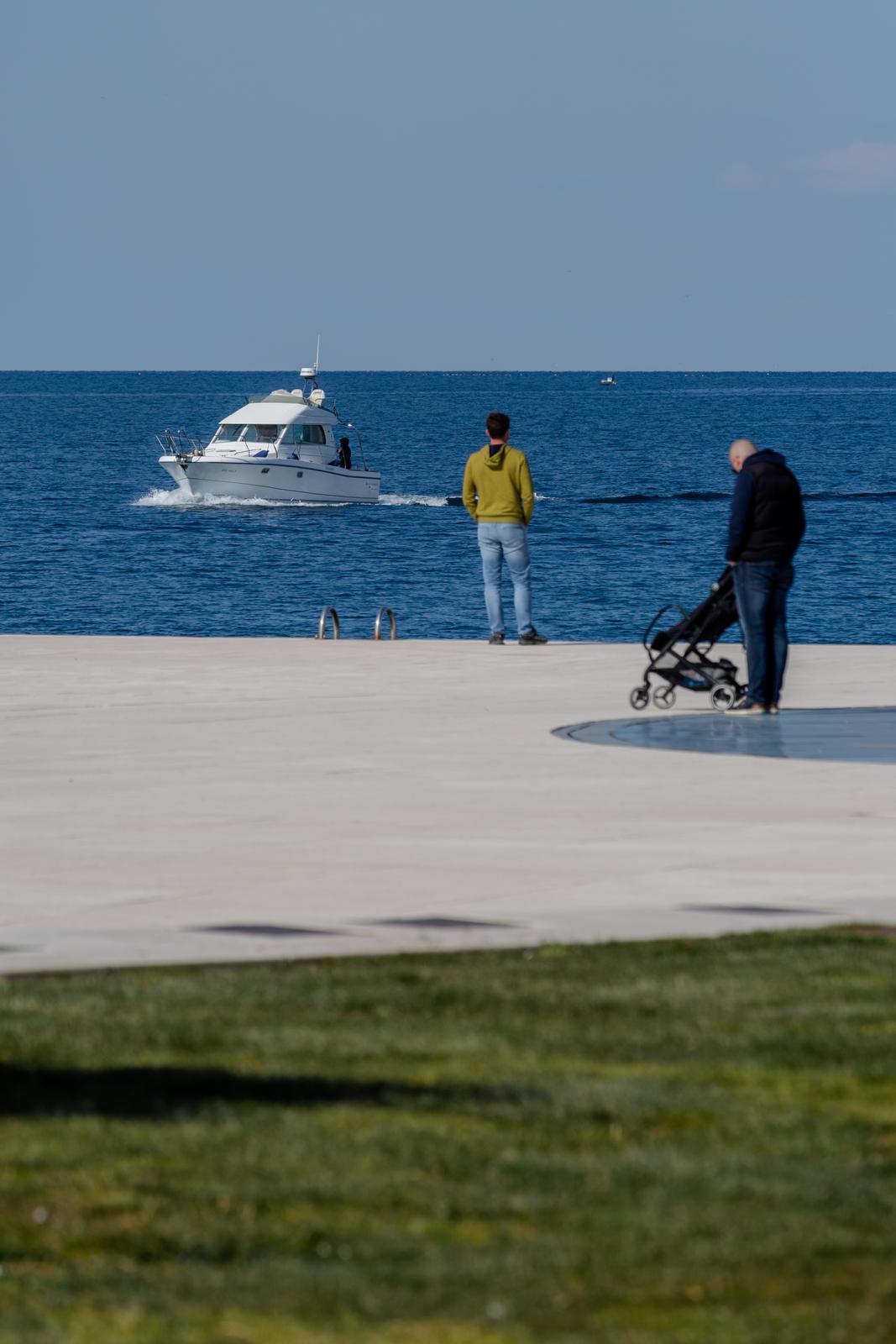 Sunčana nedjelja na zadarskim ulicama