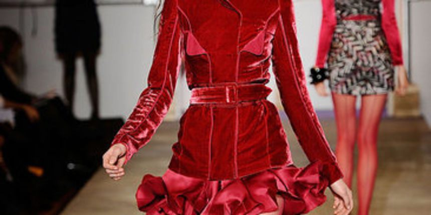 Trend izvještaj za jesen 2010: Crveni baršun (Fashionologie.com)