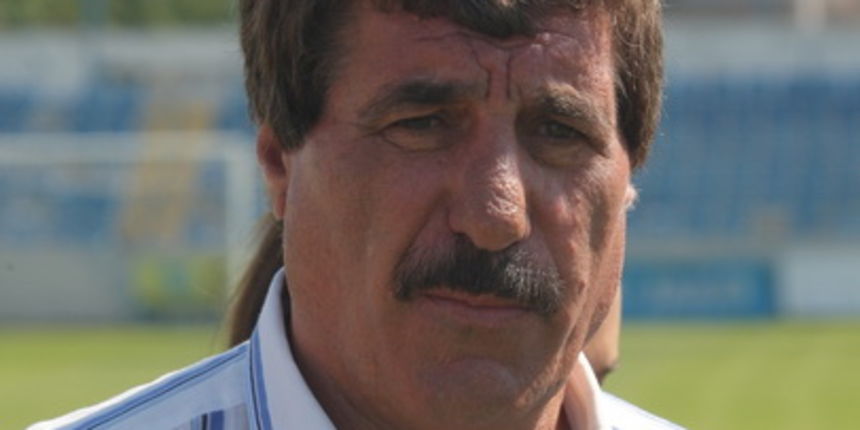 Zadar, 150611.
Danas je odrzan prvi trening nogometasa NK Zadar kao pocetak priprema za novu natjecateljsku sezonu.
Na slici : sportski direktor Josip Bajlo
Foto : Vladimir Ivanov / CROPIX Zadar, 150611.
Danas je odrzan prvi trening nogometasa NK Zadar kao pocetak priprema za novu natjecateljsku sezonu.
Na slici : sportski direktor Josip Bajlo
Foto : Vladimir Ivanov / CROPIX