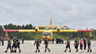 U sklopu Medjunarodne konferencije o gasenju pozara iz zraka (Aerial Firefighting Conference), u zrakoplovnoj bazi HRZ Zemunik odrzala se pokazna vjezba na kojoj su sudjelovali protupozarni avioni i helikopteri iz sastava 93. zrakoplovne baze u Zemuniku, U sklopu Medjunarodne konferencije o gasenju pozara iz zraka (Aerial Firefighting Conference), u zrakoplovnoj bazi HRZ Zemunik odrzala se pokazna vjezba na kojoj su sudjelovali protupozarni avioni i helikopteri iz sastava 93. zrakoplovne baze u Zemuniku,