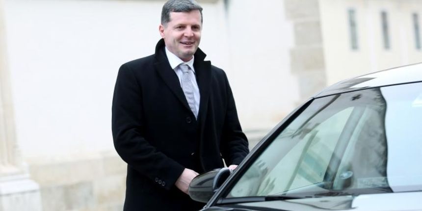 Novi ministri dolaze na sjednicu vlade. Dario Nakic. Photo: Goran Jakus/PIXSELL Novi ministri dolaze na sjednicu vlade. Dario Nakic. Photo: Goran Jakus/PIXSELL