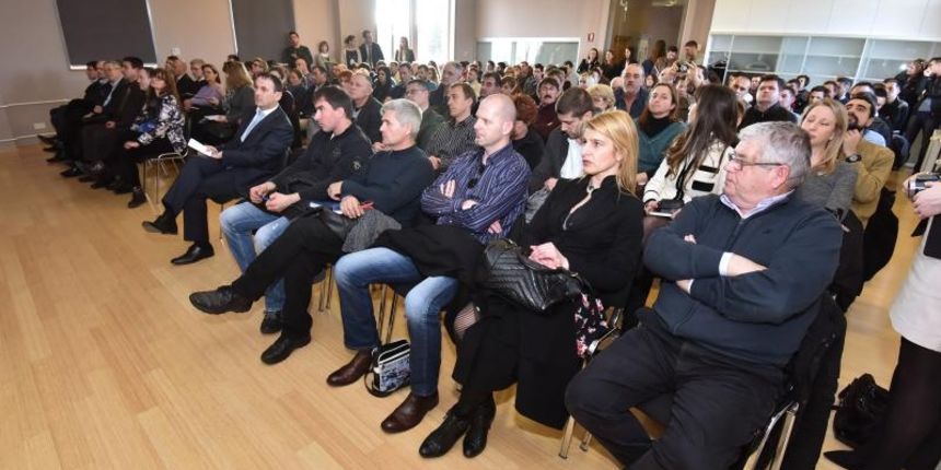 IMPACT centar: Ministar Maras predstavio Poduzetnički impuls 2015. Foto: Dino Stanin/PIXSELL IMPACT centar: Ministar Maras predstavio Poduzetnički impuls 2015. Foto: Dino Stanin/PIXSELL