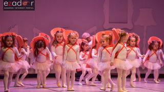 Predstava “Odgojoj” Plesne udruge Gesta u HNK Zadar