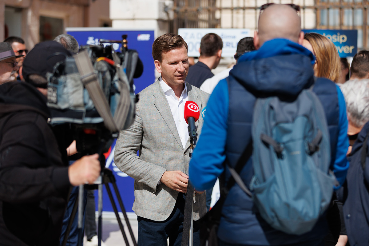 Đir po gradu, subotnja špica, 12. travnja 2025. Đir po gradu, subotnja špica, 12. travnja 2025.