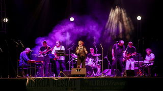 Zorica Kondža i klapa Cambi @ bazen Ilirije u Biogradu