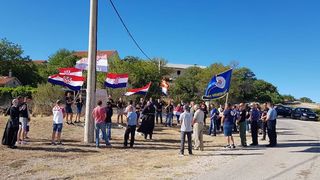 Koracima nade u istinu