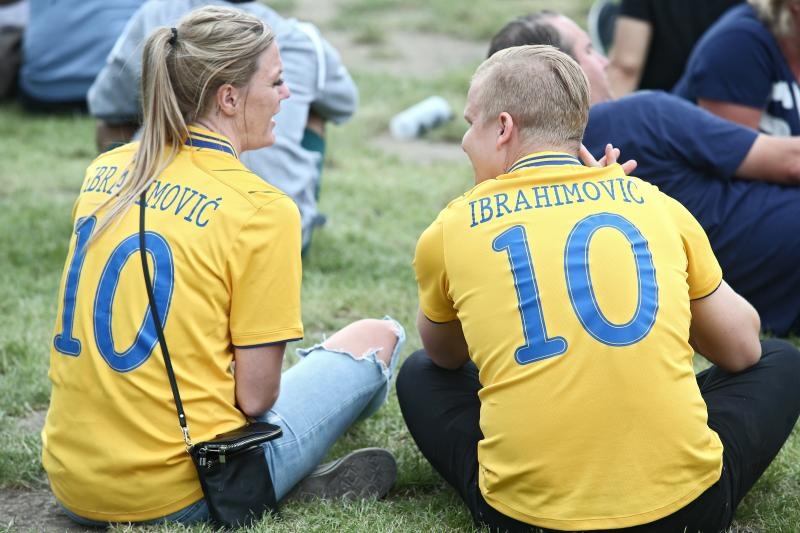 EURO 2016: Fan zona pored Eiffelovog tornja. Photo: Sanjin Strukić/PIXSELL EURO 2016: Fan zona pored Eiffelovog tornja. Photo: Sanjin Strukić/PIXSELL