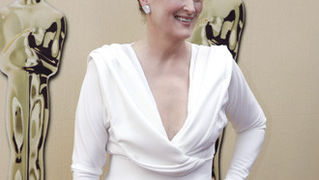 82. Red Carpet Oscara (oscar.go.com)