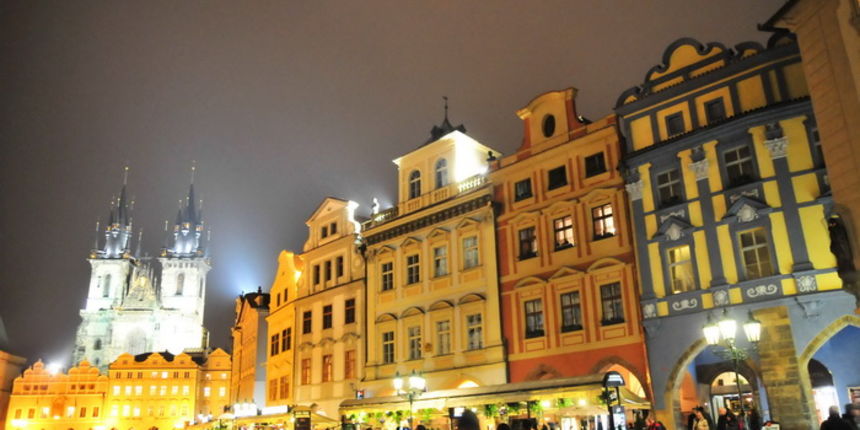 Udruga žena “Điran” na Festivalu folkolora Prag 2011., foto: D. Dilber Udruga žena “Điran” na Festivalu folkolora Prag 2011., foto: D. Dilber