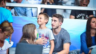 U doista sjajnoj atmosferi koju je stvorilo oko 5000 navijača iz cijele Hrvatske, naši su rukometni reprezentativci remizirali sa Švedskom i to s rezultatom 25-25. Bila je to ‘kaubojima’ pretposljednja pripremna utakmica uoči Olimpijskih igara