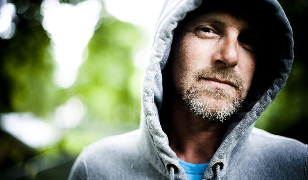 Oslo 20090726: Forfatter Jo Nesbo til krimkaring.Foto: Hakon EikesdalTlf: +47 926 07 916