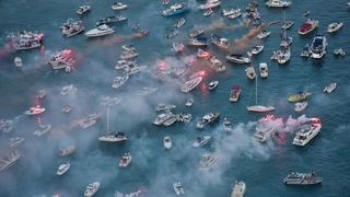 Splićani ispratili Olivera na posljednju plovidbu – fotografije iz zraka