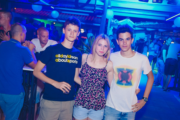 Turanjska fešta u Menfisto baru, 16.7.2015. (foto: Ivan Toman) Turanjska fešta u Menfisto baru, 16.7.2015. (foto: Ivan Toman)