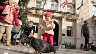 Sveta Luce oduševila mališane u gradu