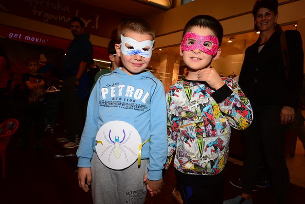 Superheroji u trgovinskom centru Supernova 25. listopada 2014. Foto: Iva Perinčić Superheroji u trgovinskom centru Supernova 25. listopada 2014. Foto: Iva Perinčić
