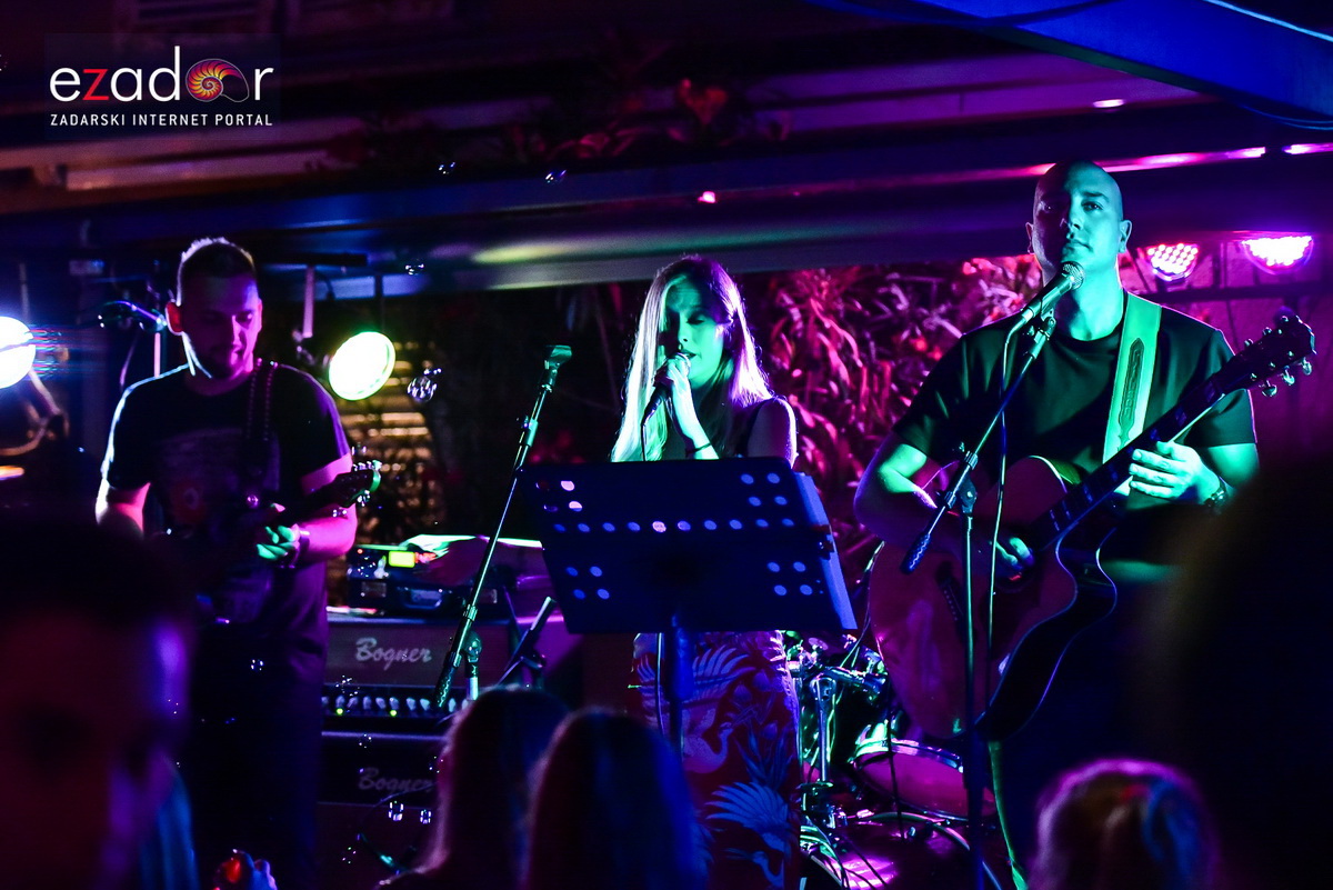 Domenica @ Kult Caffebar