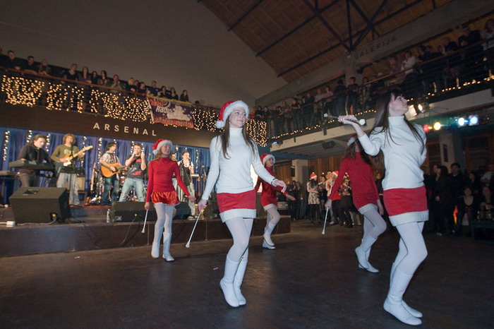 Bozicni party Novo gradija 2008.- Arsenal Zadar