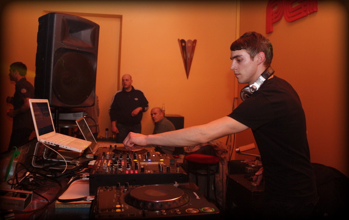 DJ Petar Dundov, DJ Androligic i DJ Mony u Peppers Clubu 5. ozujka, Foto: Iva Idassa