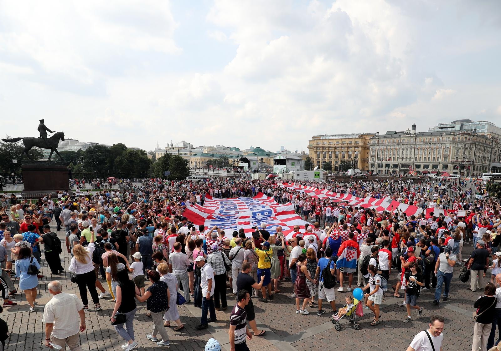 Hrvatski navijači okupirali centar Moskve!