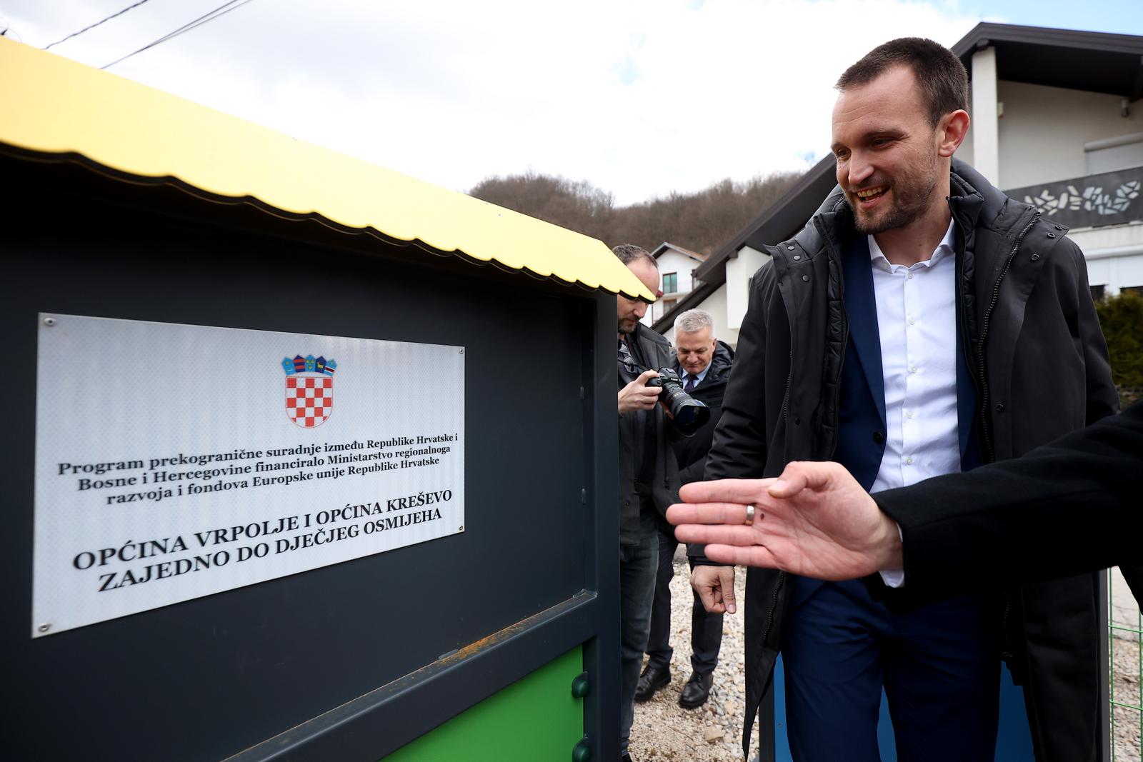 Ministar Šime Erlić obišao poslovnu zonu i vrtić u Kreševu