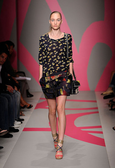 DKNY – Proljeće 2010. (foto: www.coutorture.com)