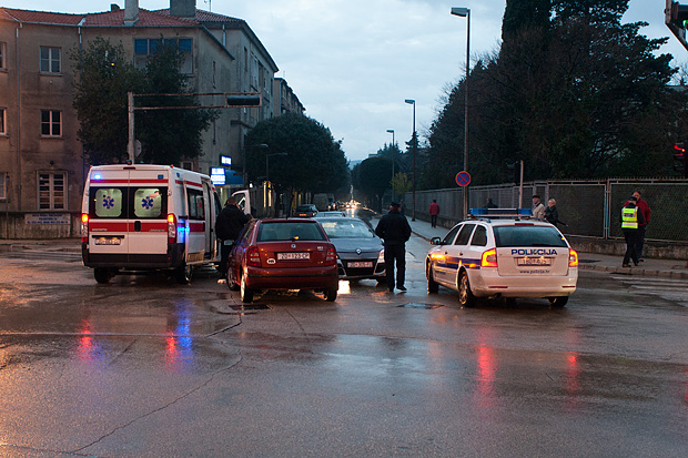 Prometna nesreća na križanju Radićeve i Tuđmanove, Foto: Leo Banić