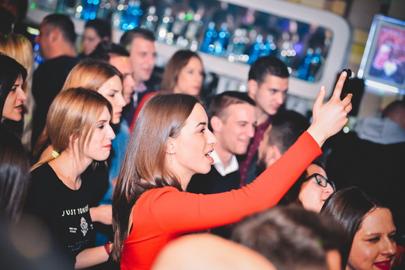 Hari Rončević @Maraschino Bar. Foto: Iva Perinčić Hari Rončević @Maraschino Bar. Foto: Iva Perinčić