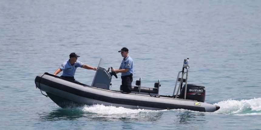Gumeni camac pomorske policije. Gumeni camac pomorske policije.