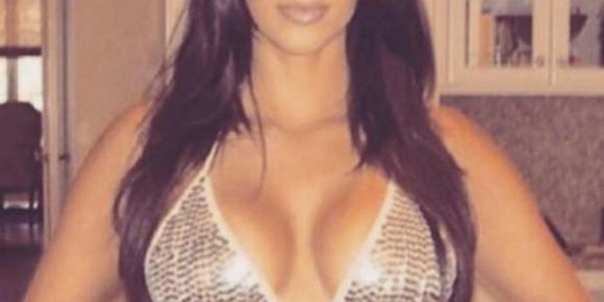 Kim ponovo izaziva fotkama Kim ponovo izaziva fotkama