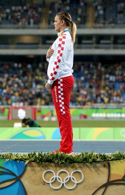 PI Rio de Janeiro, ceremonija dodjele medalja u ženskom disku: zlatnu medalju osvojila je Sandra Perković. Photo: Igor Kralj/PIXSELL PI Rio de Janeiro, ceremonija dodjele medalja u ženskom disku: zlatnu medalju osvojila je Sandra Perković. Photo: Igor Kralj/PIXSELL