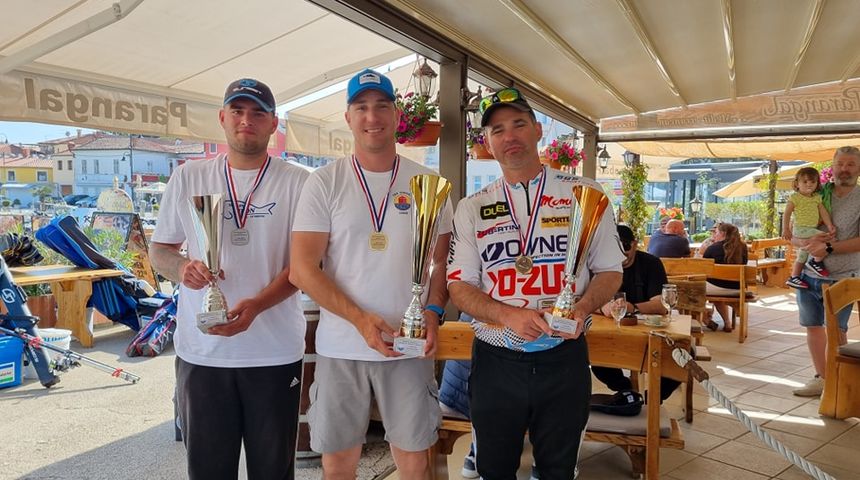 Ivan Galzina prvak a Luka Gredičak viceprvak prvak države u sportskom ribolovu štapom iz brodice Ivan Galzina prvak a Luka Gredičak viceprvak prvak države u sportskom ribolovu štapom iz brodice