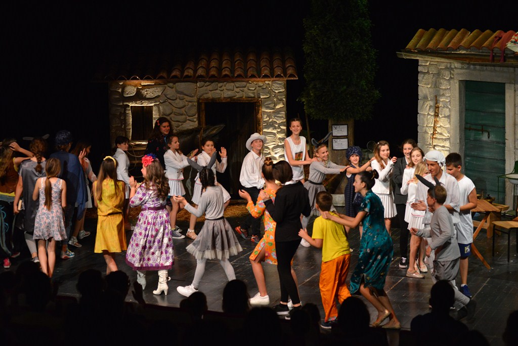 Donatolina u Kazalištu lutaka: “Mareta tamo i nazad”