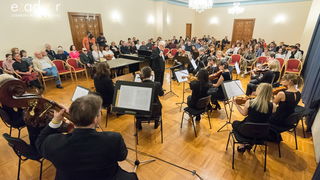 “Glazbena fantazija” Zadarskog komornog orkestra u Svečanoj dvorani Sveučilišta u Zadru. Solist Berislav Šipuš na klaviru, pod ravnanjem maestra Pavla Dešpalja “Glazbena fantazija” Zadarskog komornog orkestra u Svečanoj dvorani Sveučilišta u Zadru. Solist Berislav Šipuš na klaviru, pod ravnanjem maestra Pavla Dešpalja