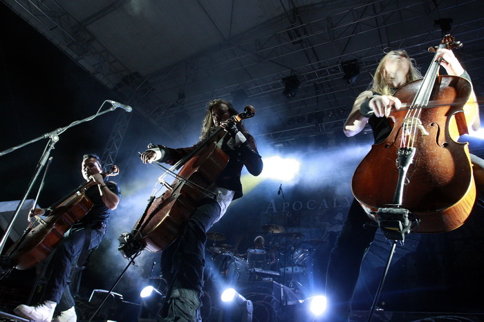 Pula, 180811.
Arena Fest 2011 na kraju koncertne sezone u pulskoj Areni. Nastupaju tri europska benda: Apocalyptica, Guano Apes i Laibach.
Na slici je Apocalyptica.
Foto: Goran Sebelic / CROPIX Pula, 180811.
Arena Fest 2011 na kraju koncertne sezone u pulskoj Areni. Nastupaju tri europska benda: Apocalyptica, Guano Apes i Laibach.
Na slici je Apocalyptica.
Foto: Goran Sebelic / CROPIX