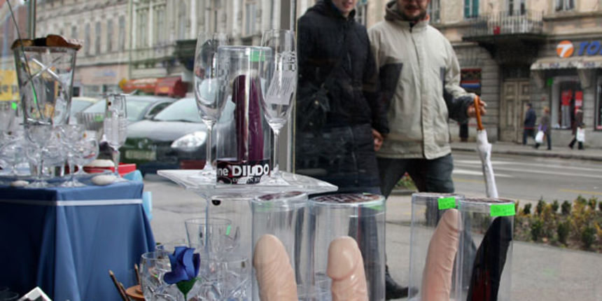 Umjetni penisi u karlovačkom dućanu (Foto: Tportal.hr)