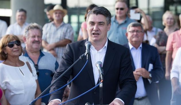 Na platou ispred Muzeja suvremene umjetnosti predstavljen je program Narodne koalicije – Siguran smjer za kulturu. Zoran Milanovic, predsjednik SDP-a i kandidat Narodne koalicije za premijera. Photo: Davor Puklavec/PIXSELL