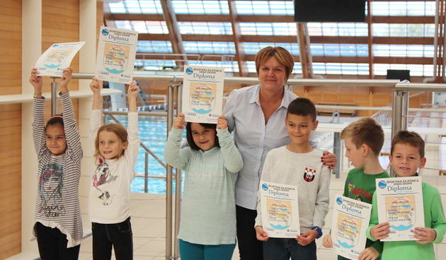 Završen program obuke neplivača iz O.Š. Šime Budinića