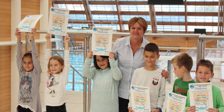 Završen program obuke neplivača iz O.Š. Šime Budinića Završen program obuke neplivača iz O.Š. Šime Budinića