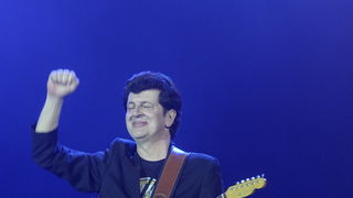 Split, 180311.
Spaladium Arena.
Koncert Bajaga u splitskoj Spaladium Areni ispunio je ocekivanja i dvorana je bila gotovo puna.
Foto: Paun Paunovic / CROPIX Split, 180311.
Spaladium Arena.
Koncert Bajaga u splitskoj Spaladium Areni ispunio je ocekivanja i dvorana je bila gotovo puna.
Foto: Paun Paunovic / CROPIX