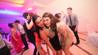 Maturalna večer Ekonomske škole (foto:Saša Čuka) Maturalna večer Ekonomske škole (foto:Saša Čuka)