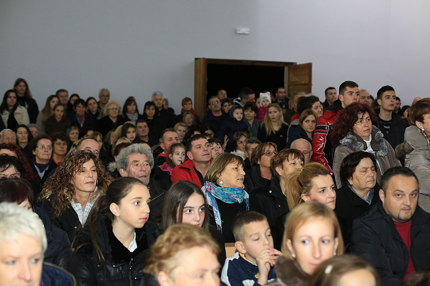 Blagdanski koncert okupio je brojne izvođače. Nastupio je Marko Perković Thompson, klapa Luna, klapa Kalelarga, klapa Hrvace