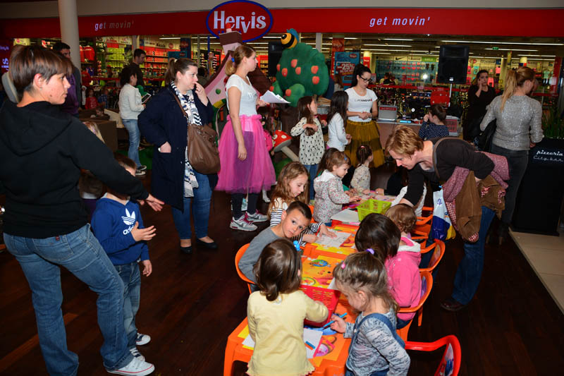 Supernova: Vesela subota 3. svibnja 2014. Foto: Iva Perinčić Supernova: Vesela subota 3. svibnja 2014. Foto: Iva Perinčić