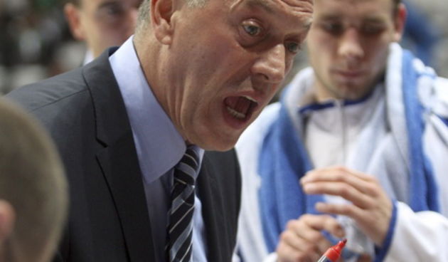 Zadar, 141109. Dvorana Kresimira Cosica. Utakmica 7. kola NLB lige imedju Zadra i Heliosa. Na fotografiji: trener Zadra Zmago Sagadin. Foto: Vladimir Ivanov / CROPIX