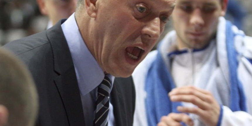 Zadar, 141109. Dvorana Kresimira Cosica. Utakmica 7. kola NLB lige imedju Zadra i Heliosa. Na fotografiji: trener Zadra Zmago Sagadin. Foto: Vladimir Ivanov / CROPIX Zadar, 141109. Dvorana Kresimira Cosica. Utakmica 7. kola NLB lige imedju Zadra i Heliosa. Na fotografiji: trener Zadra Zmago Sagadin. Foto: Vladimir Ivanov / CROPIX