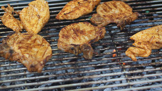 Prvenstvo u roštiljanju na zadarskoj Rivi (foto:Saša Čuka) Prvenstvo u roštiljanju na zadarskoj Rivi (foto:Saša Čuka)