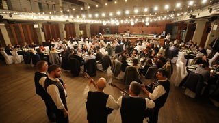 Talijanski agenti i novinari na gala večeri u Arsenalu