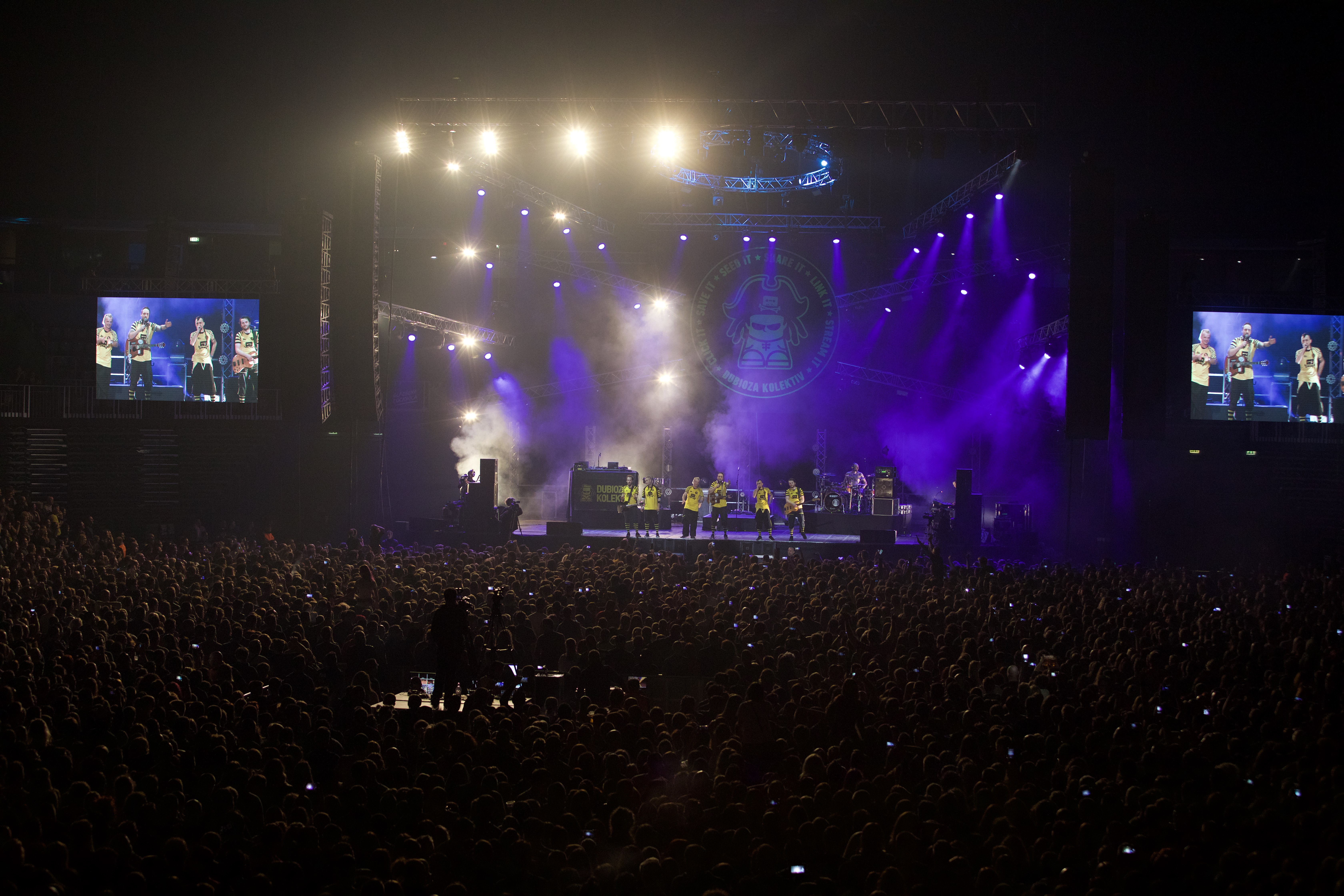 Dubioza Kolektiv u Areni Zagreb Dubioza Kolektiv u Areni Zagreb