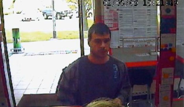 MUP: Prepoznajete li lopova koji je opljačkao više od 20 kladionica?, foto: MUP